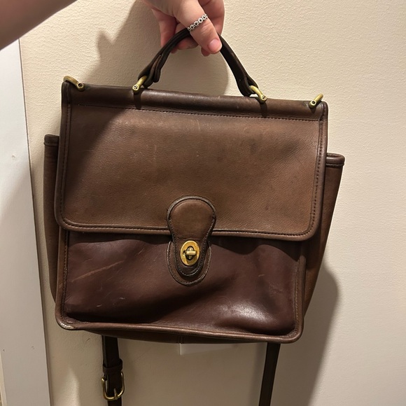 Coach Handbags - Vintage Coach Willis Bag 9927